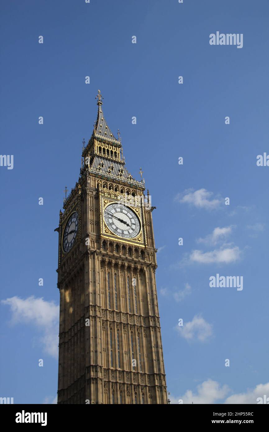 Vertical shot of the Big Ben under the cloudy skies in London Stock Photo