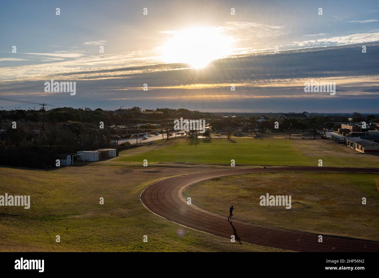 Austin, Texas, USA. 18 February, 2022. Runners on the track at