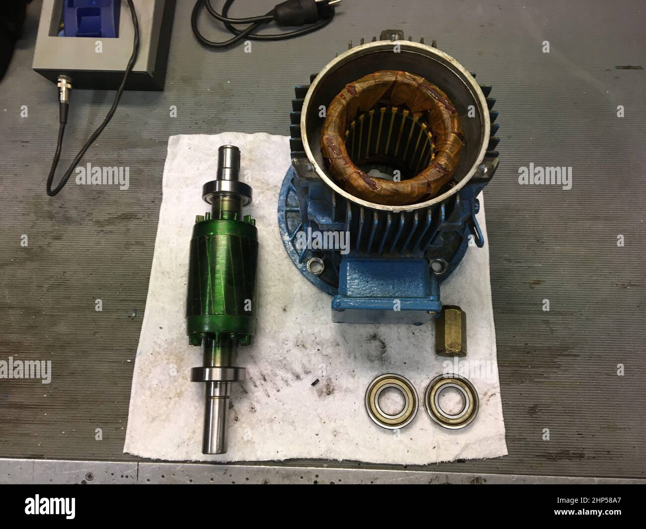 Electrical motor overhaul hires stock photography and images Alamy