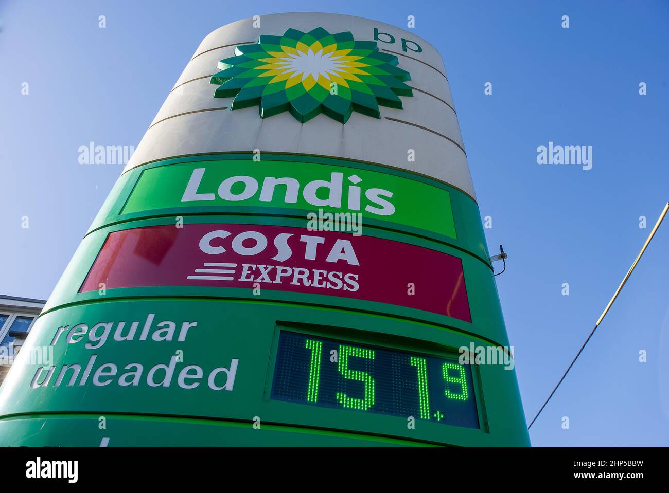 Selling petrol hi-res stock photography and images - Page 2 - Alamy