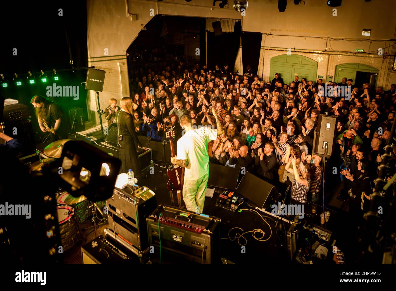 Dry cleaning tom dowse hires stock photography and images Alamy