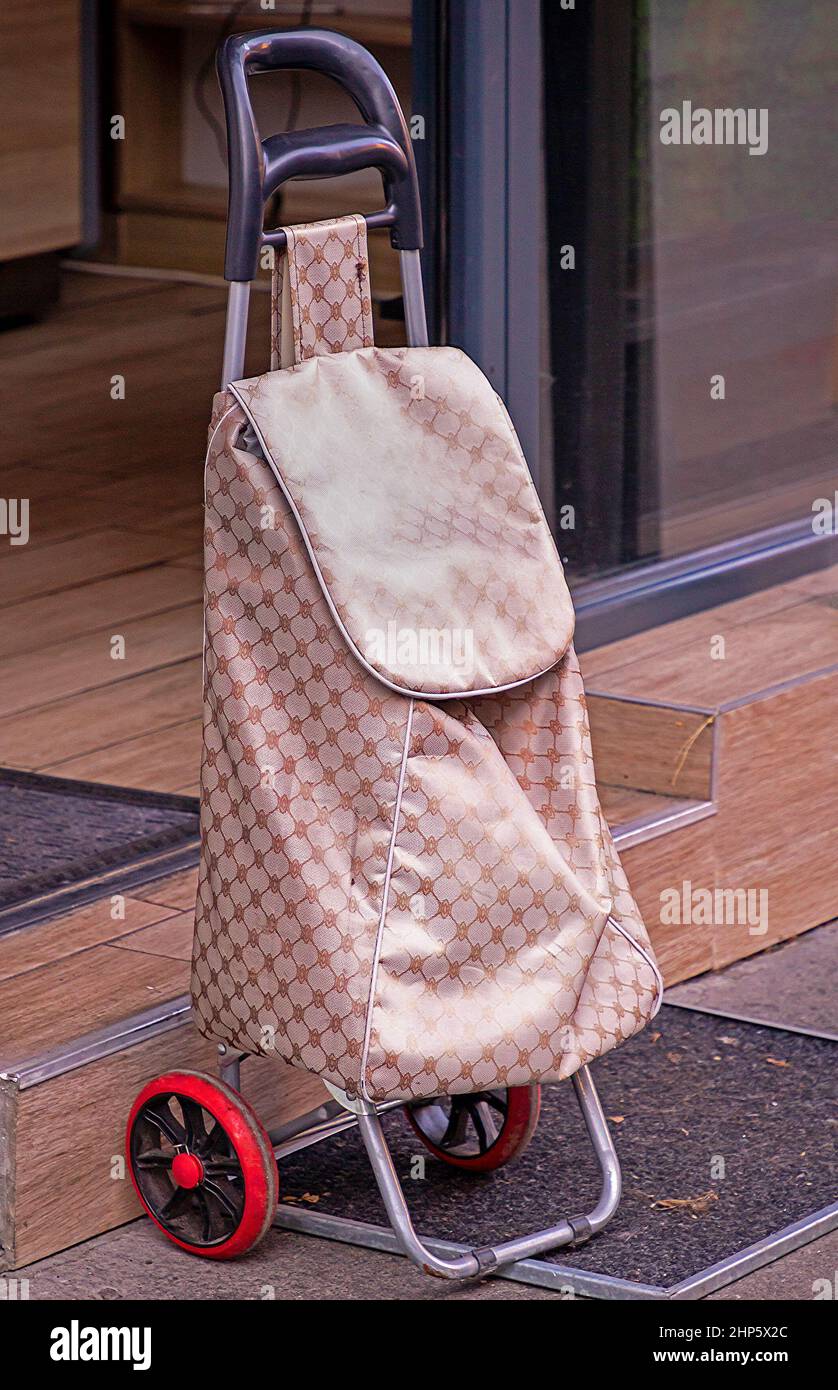 Shopping bag on wheels hi-res stock photography and images - Alamy