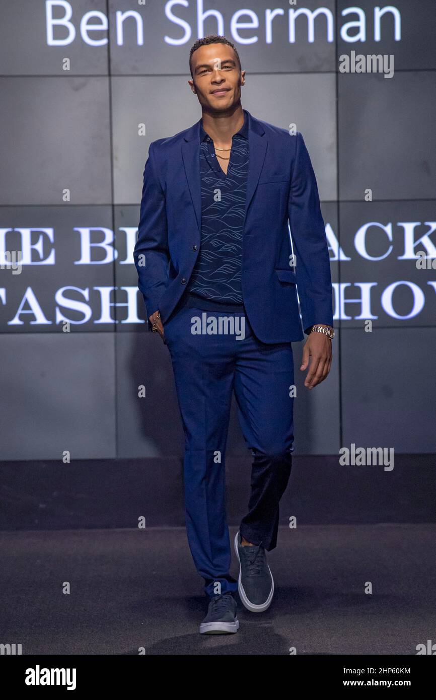 New York, United States. 17th Feb, 2022. Dale Moss walks the runway wearing Ben  Sherman during the Sixth Annual Blue Jacket Fashion Show at Moonlight  Studios. (Photo by Ron Adar/SOPA Images/Sipa USA)