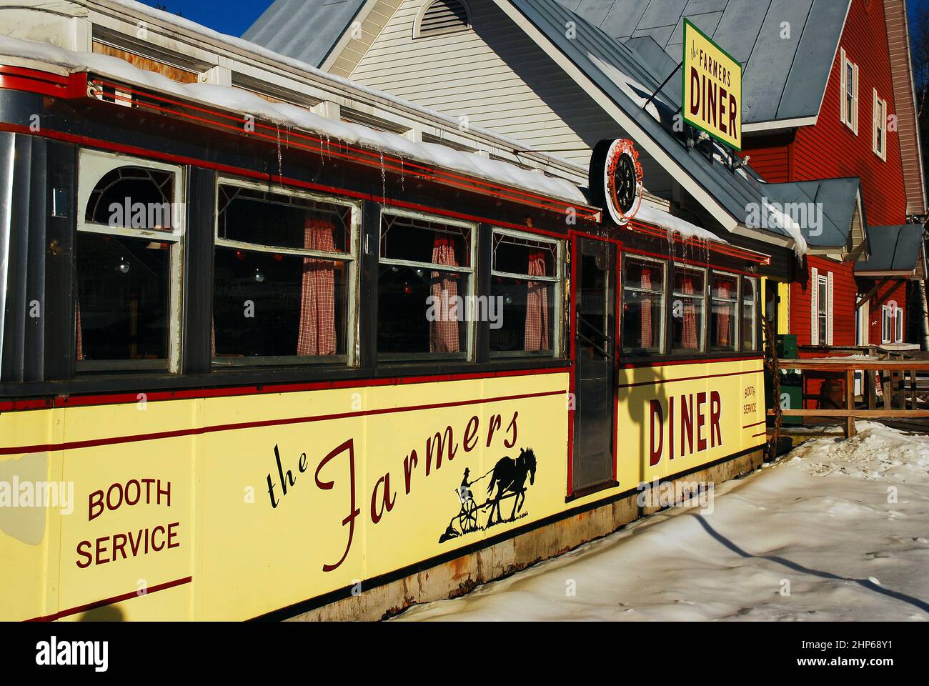 The Farmers Diner in Quechee, Vermont is housed in a train coach style building Stock Photo