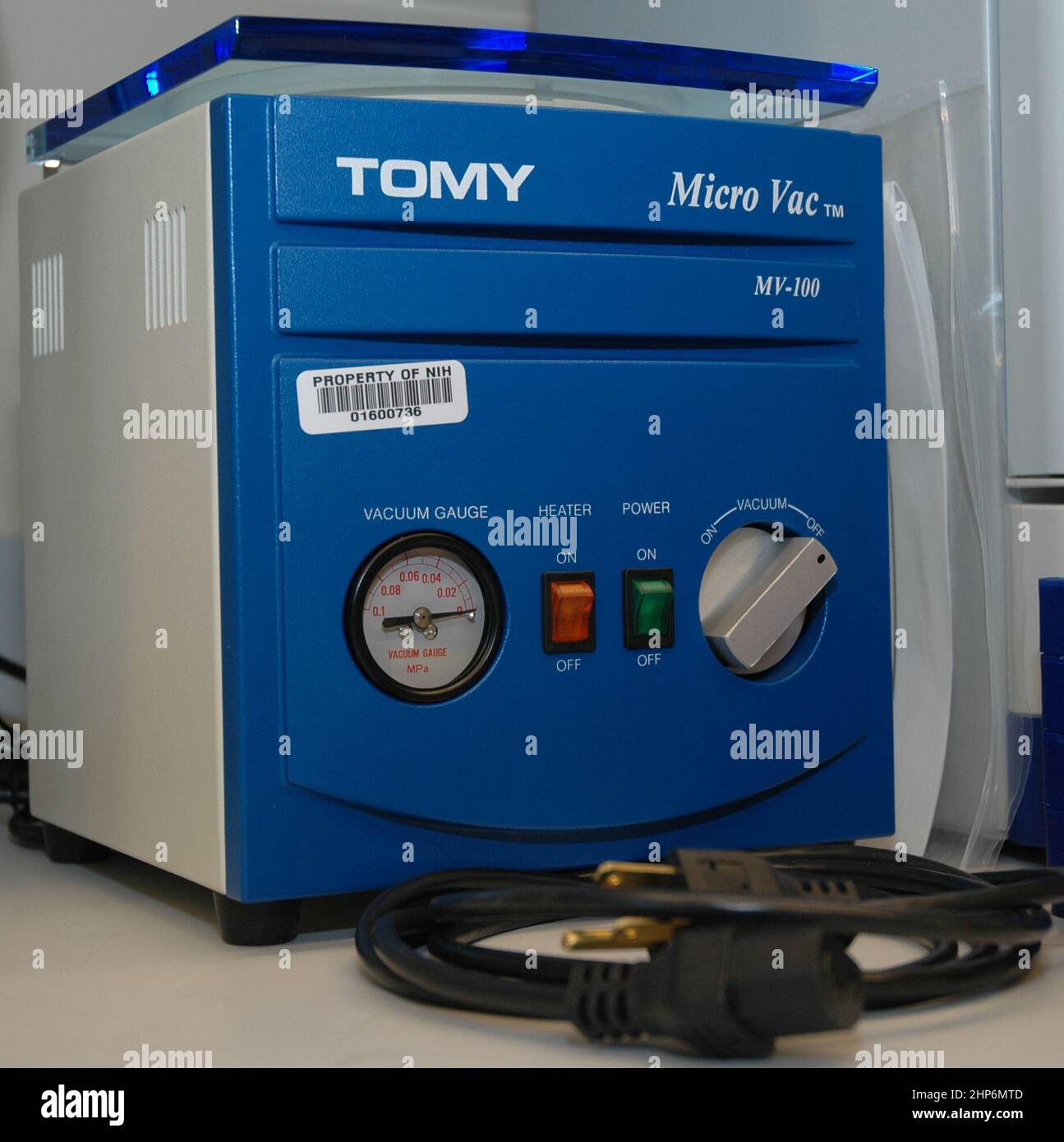 A vacuum concentrator used to dry down samples ca.  27 January 2005 Stock Photo