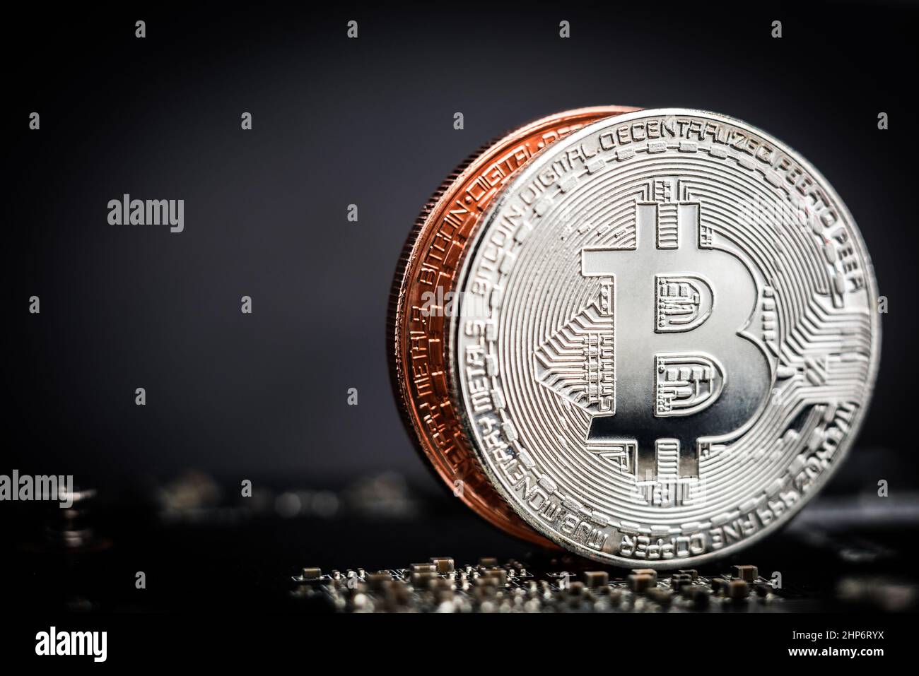 Silver web hi-res stock photography and images - Alamy