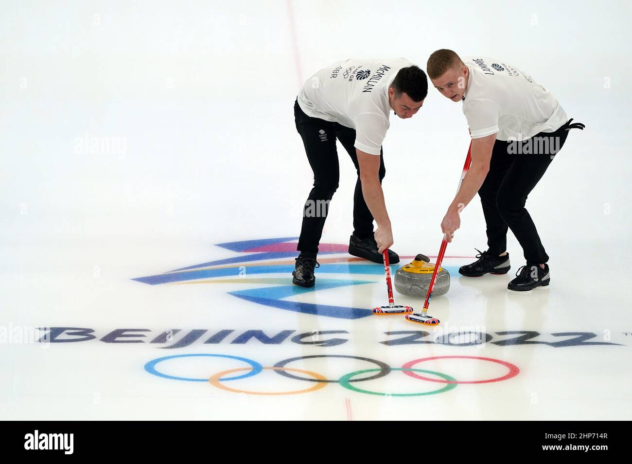Great Britain's Hammy McMillan and Bobby Lammie sweepduring the Men's ...
