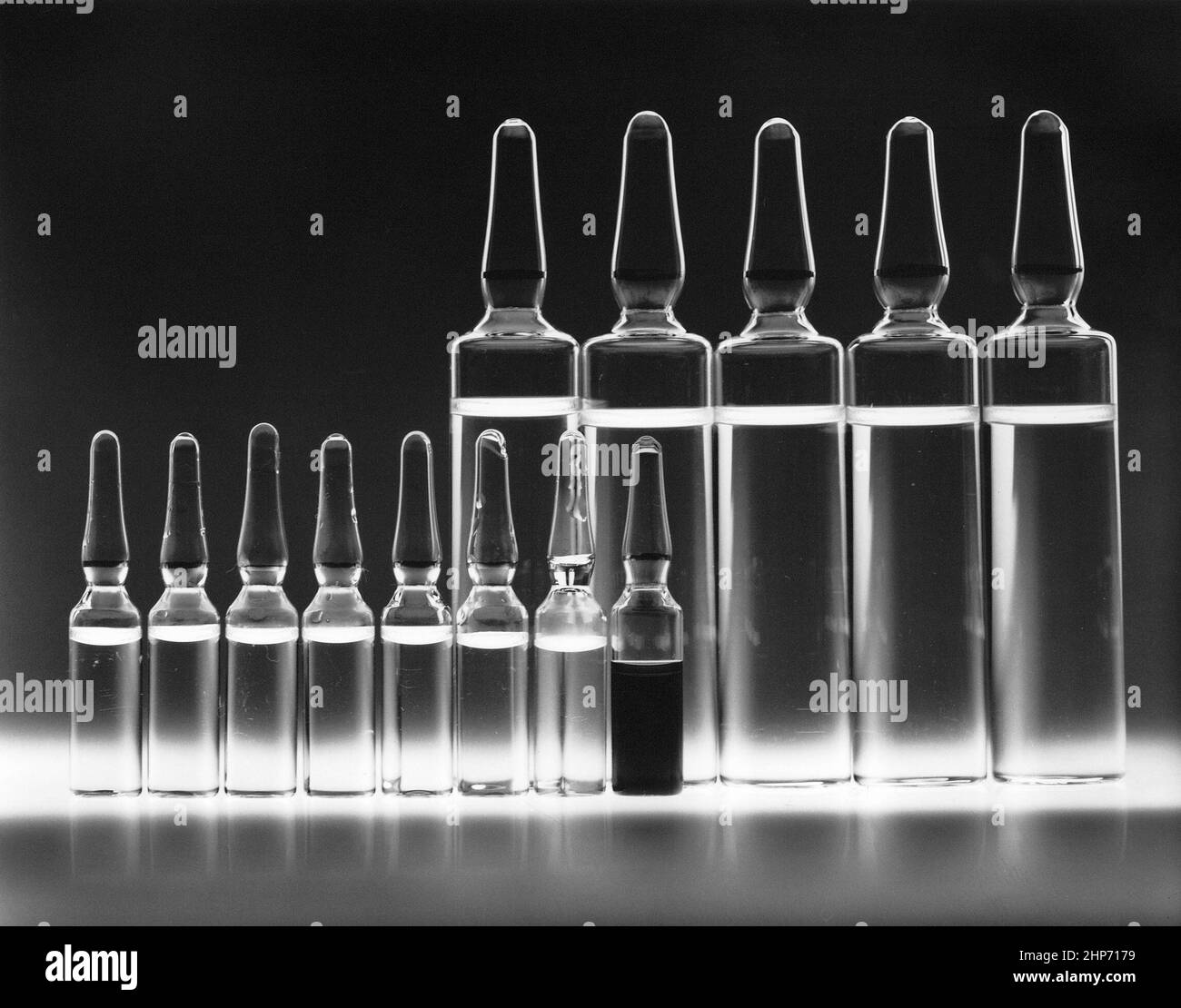 Variety of chemotherapy drugs in vials ca. 1986 Stock Photo Alamy