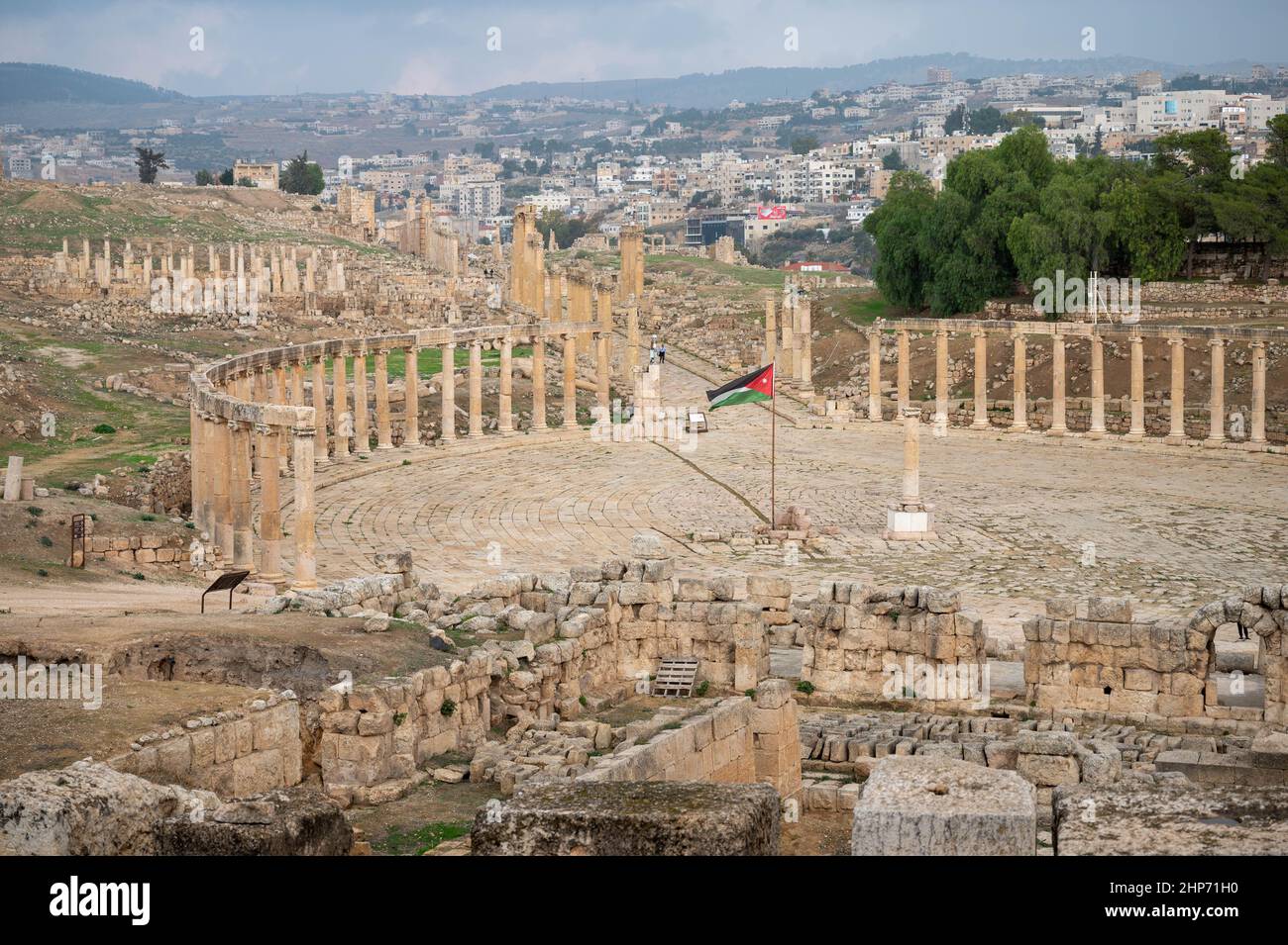 Oval Plaza in the ancient Roman city of Jerash, Jordan Stock Photo