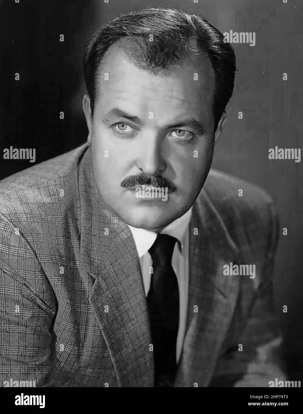 Publicity photo of William Conrad ca. 1952 Stock Photo - Alamy