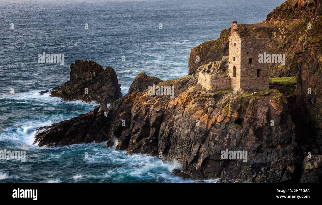 The Crowns Engine House Botallack Mine Cornwall Stock Photo