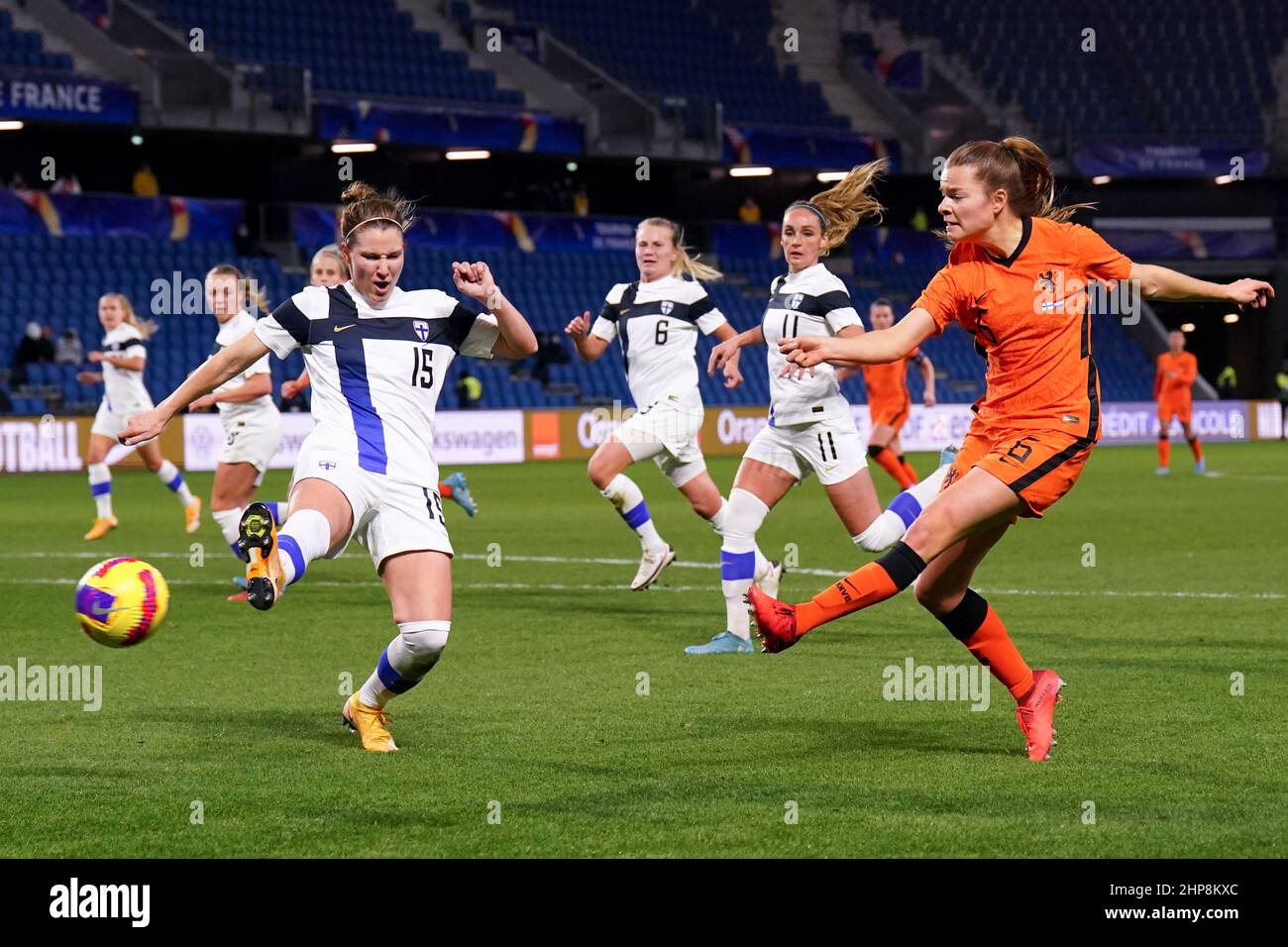 LE HAVRE, FRANCE - FEBRUARY 19: Kayleigh van Dooren of the Netherlands and Anna Westerlund of Finland during the Tournoi de France 2022 match between Finland and Netherlands at Stade Oceane on February 19, 2022 in Le Havre, France (Photo by Rene Nijhuis/Orange Pictures) Stock Photo