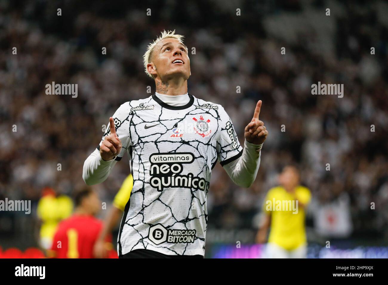 Roger Guedes celebrates scoring during the Campeonato Paulista football  match between Corinthians x São Bernardo at the Neo Quimica Arena in Sao  Paulo Ricardo Moreira/SPP Credit: SPP Sport Press Photo. /Alamy Live