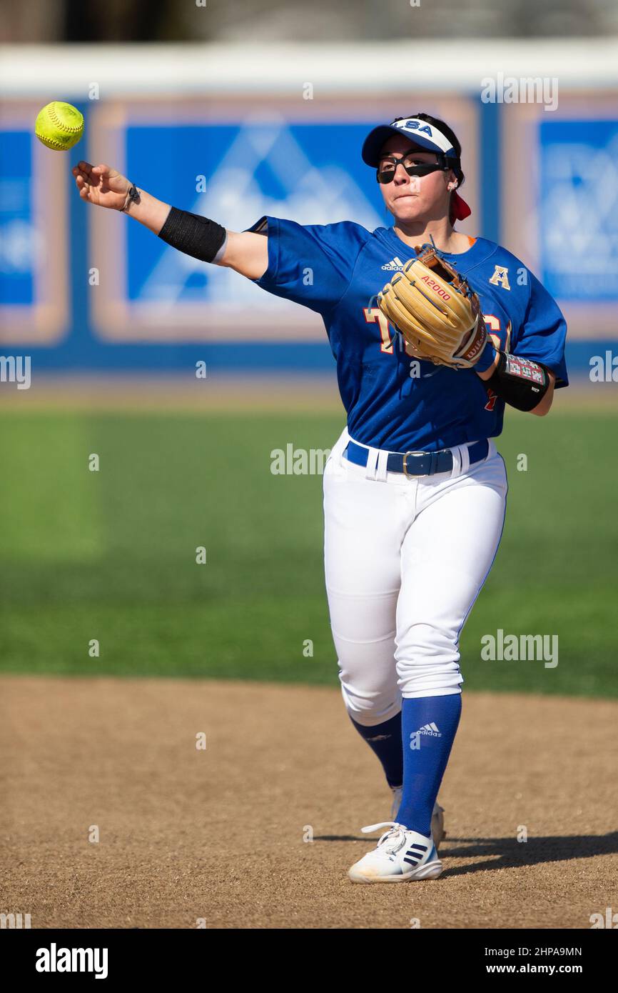Tulsa Hurricanes infielder Abby Jones (2) throws to first for an out against North Texas during the McNeese State Softball Tournament, Friday, Feb. 11 Stock Photo