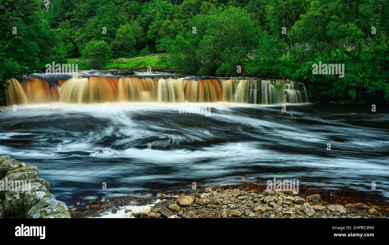 Coloured water flows, Yorkshire Dales Stock Photo Alamy