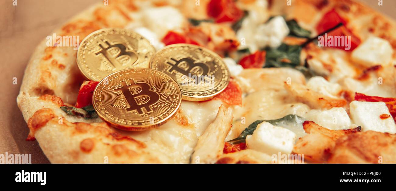 Bitcoin Pizza Day 22 May. cryptocommunity holiday. 2 pizzas for a price of  10000 Bitcoins. Pizza Index Stock Photo - Alamy