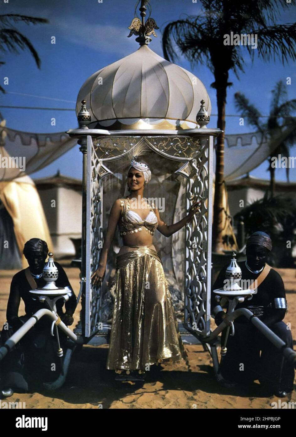 MARIA MONTEZ in ARABIAN NIGHTS (1942), directed by JOHN RAWLINS. Credit: UNIVERSAL PICTURES / Album Stock Photo