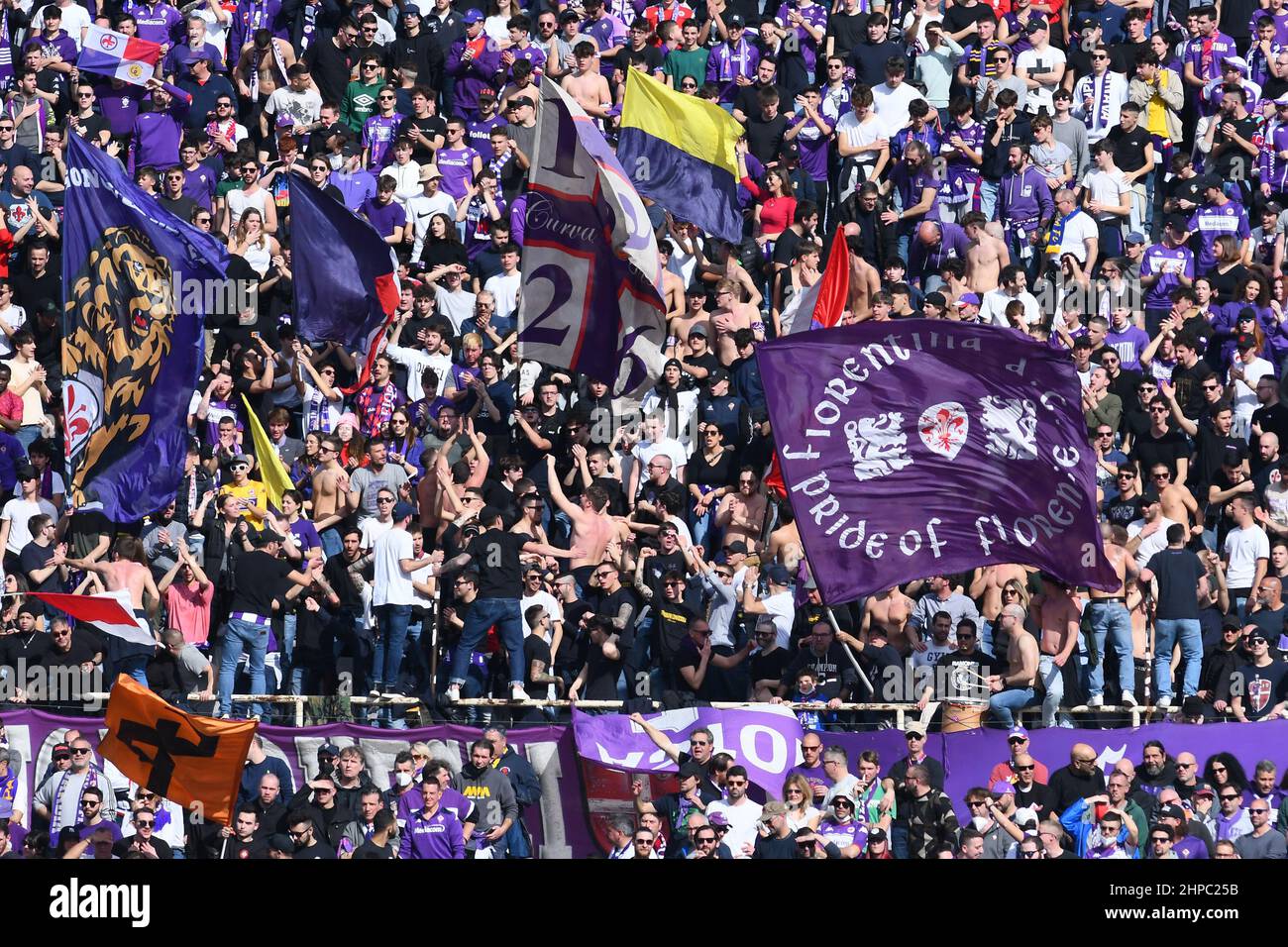 20th February 2022; Artemio Franchi Stadium, Florence, Italy ; Serie A  championship football, Fiorentina versus Atalanta ; Fiorentina fans Stock  Photo - Alamy
