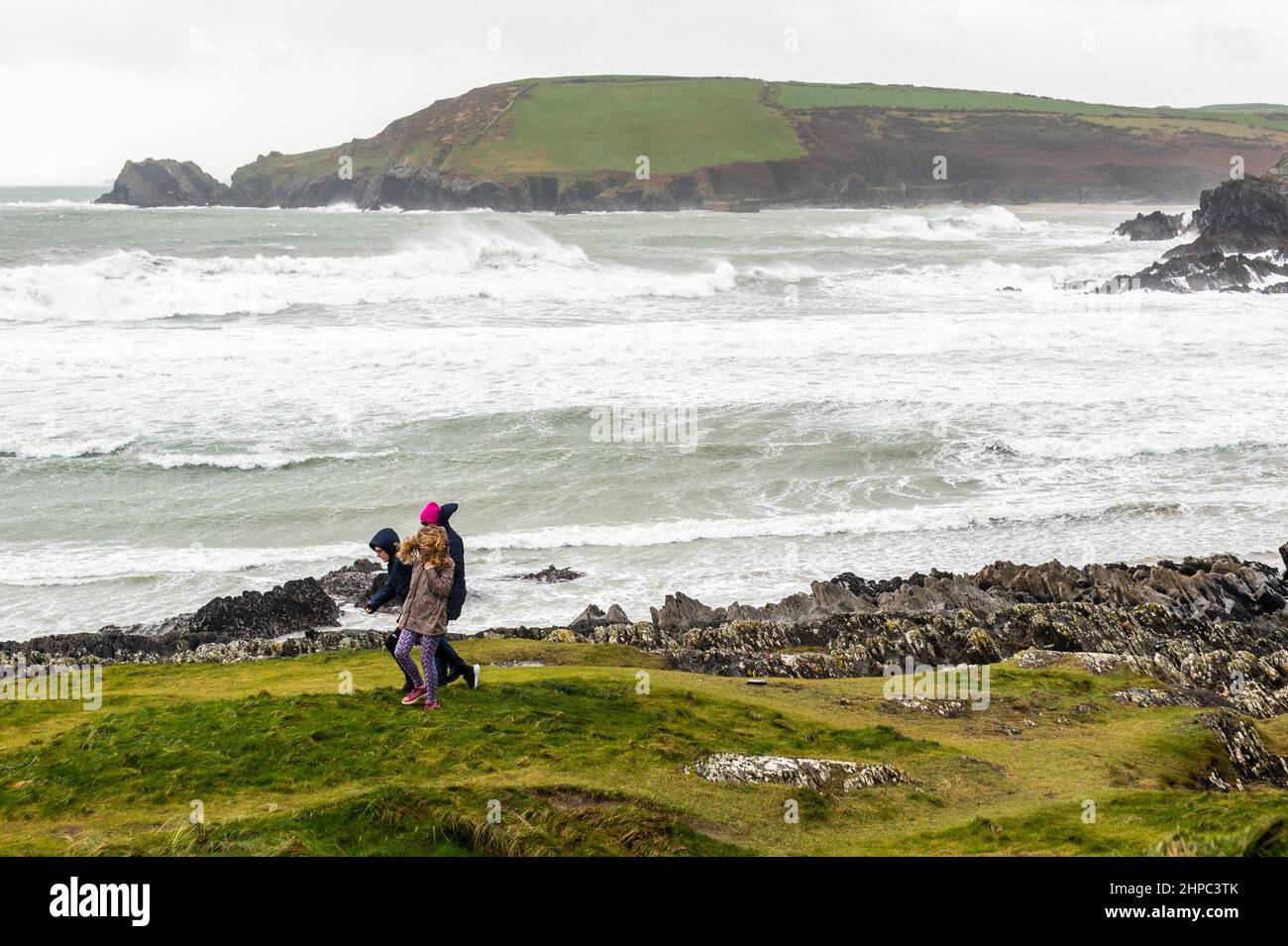 Owenahincha, West Cork, Ireland. 20th Feb, 2022. Just two days after Storm Eunice caused major damage in Ireland, Storm Franklin made landfall with gale force winds and torrential rain. Met Éireann has issued a Yellow Wind Warning for Northern and Western counties, which is in place until early tomorrow morning. Credit: AG News/Alamy Live News Stock Photo