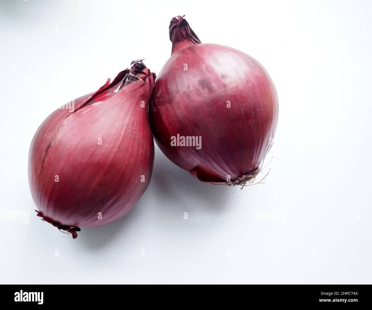 Peel onions hi-res stock photography and images - Alamy