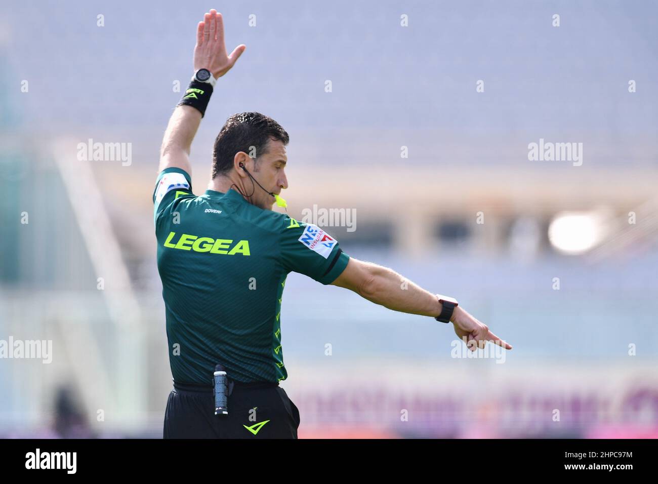 Florence, Italy. 20th Feb, 2022. Daniele Doveri (referee) during ACF Fiorentina vs Atalanta BC, italian soccer Serie A match in Florence, Italy, February 20 2022 Credit: Independent Photo Agency/Alamy Live News Stock Photo