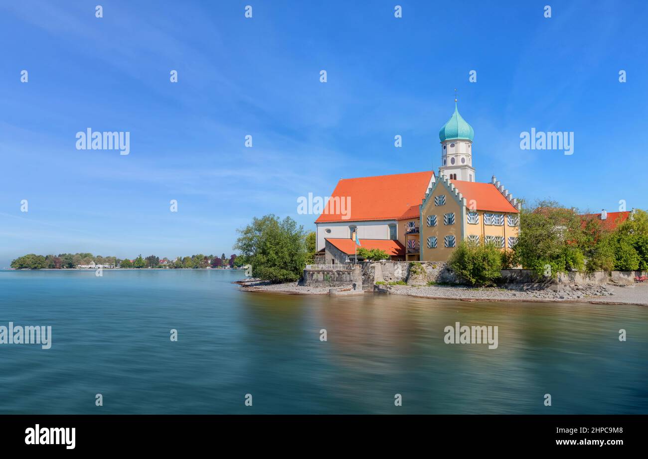 Church of St. Georg on the side of Lake Constance (Bodensee) in Wasserburg, Germany Stock Photo