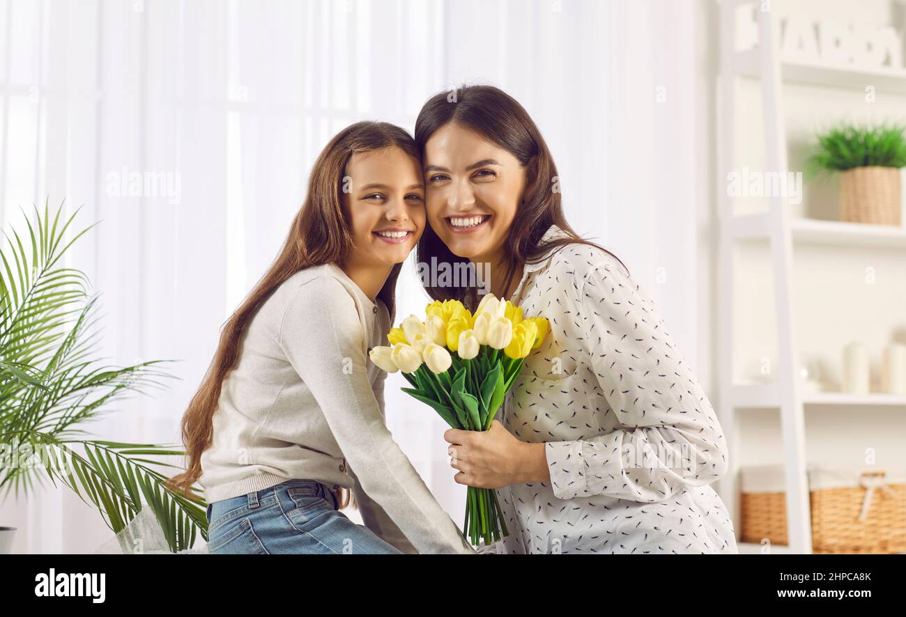 Present flowers hires stock photography and images Alamy