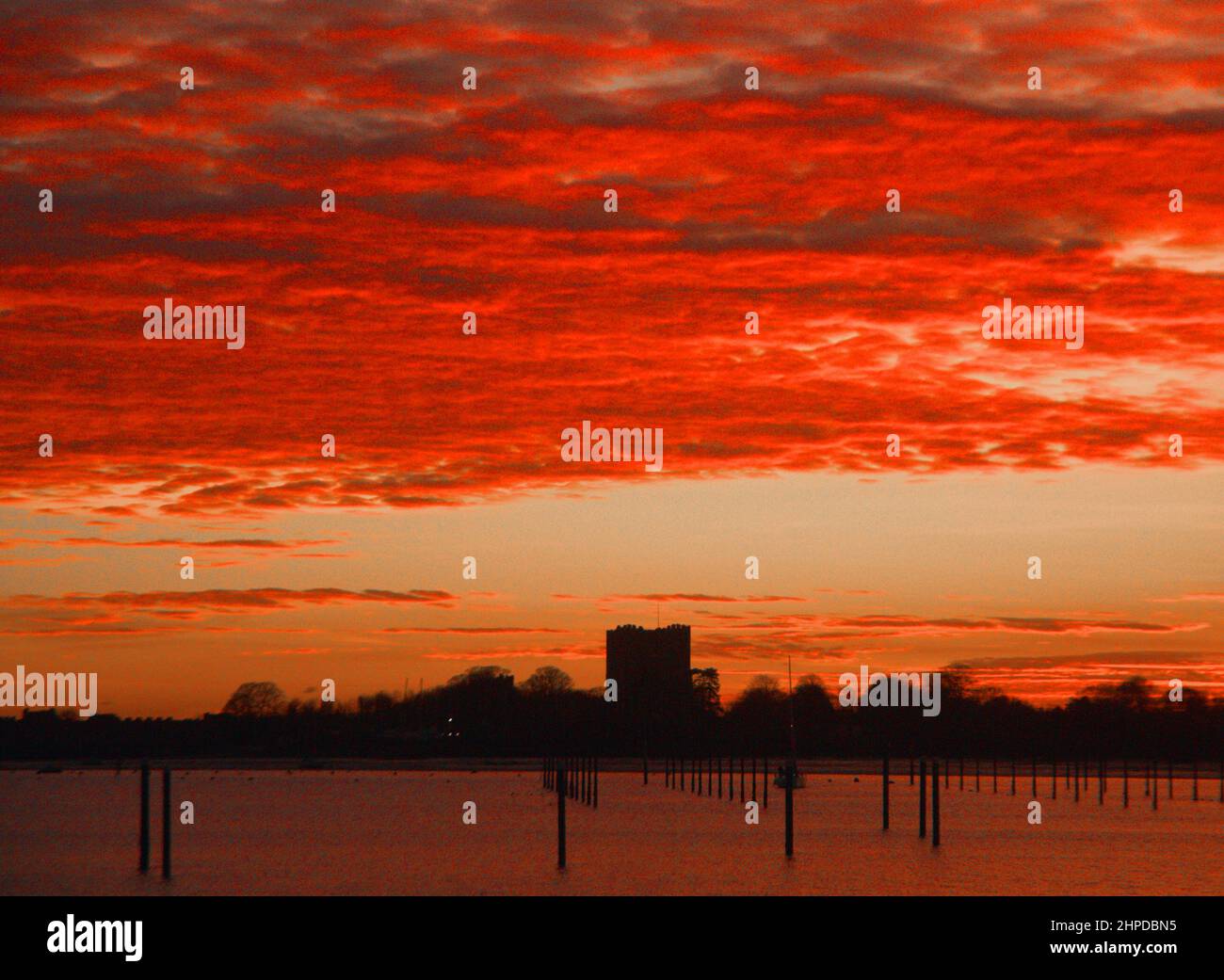 SUNSET, PORTCHESTER CASTLE PIC MIKE WALKER Stock Photo Alamy