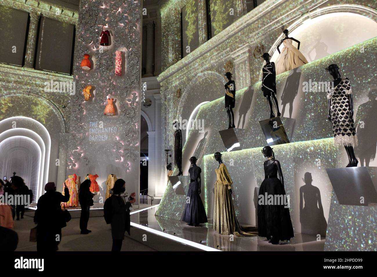 Christian Dior designer of dreams exhibit at the Brooklyn Museum of Art