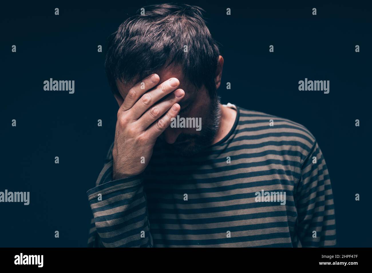 Feeling guilty hi-res stock photography and images - Alamy Feeling guilty hi-res stock photography and images - Alamy