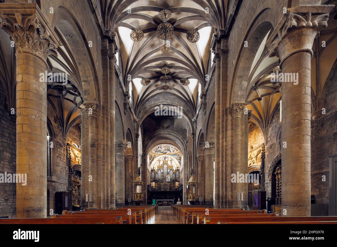 Jaca, Huesca Province, Aragon, Spain.   Nave of the Romanesque Catedral de San Pedro Apóstol.  Cathedral of St Peter the Apostle.  The building which Stock Photo