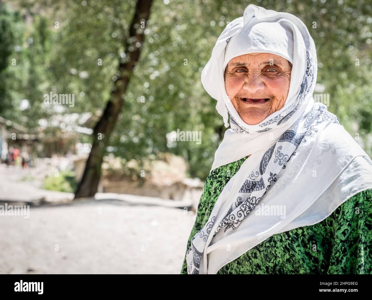 Желідегі шұлықтағы топтық порно Фин порно фотосуреттері