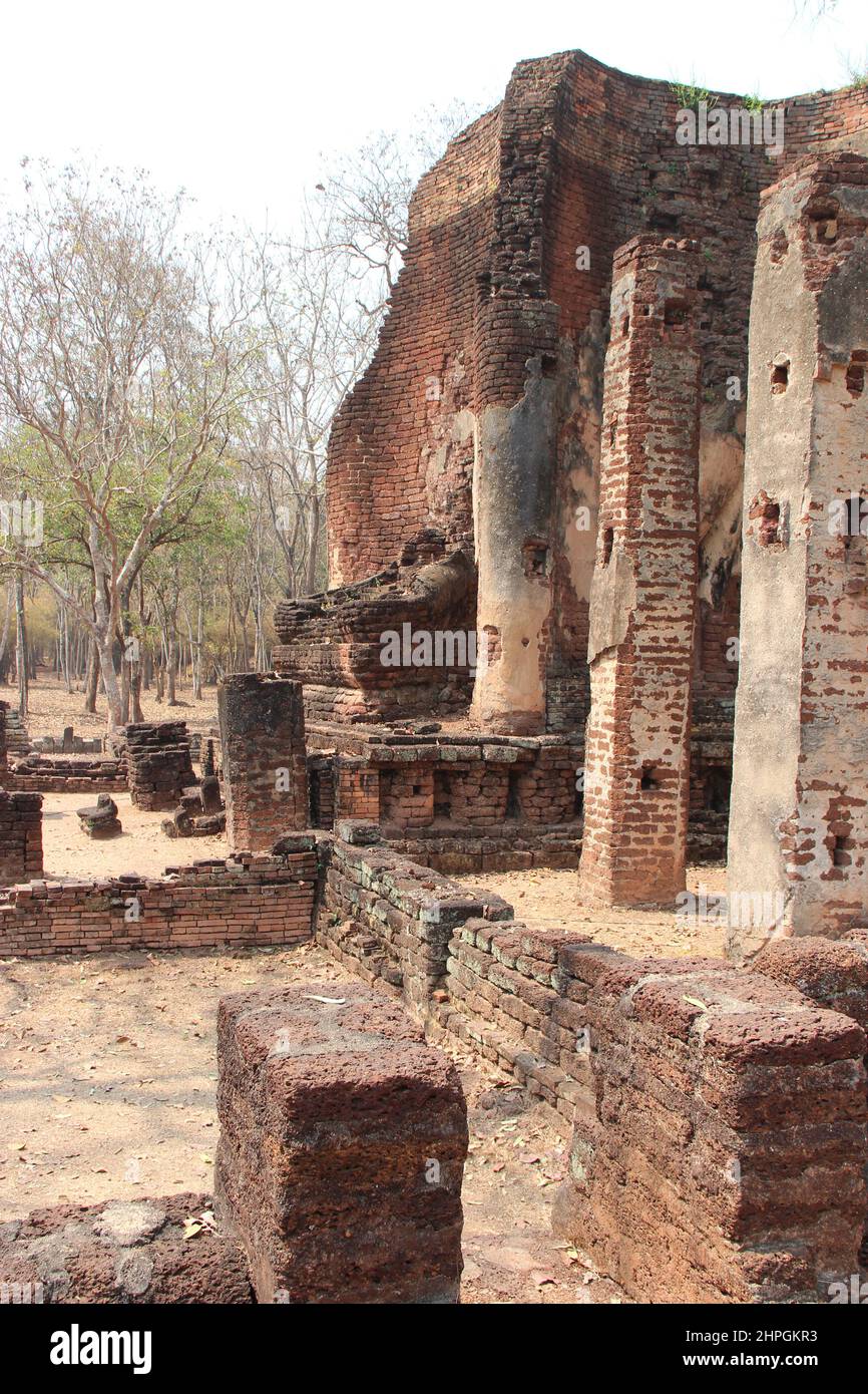 ruined buddhist temple (wat phra si iriyabot) in khamphaeng phet in thailand Stock Photo
