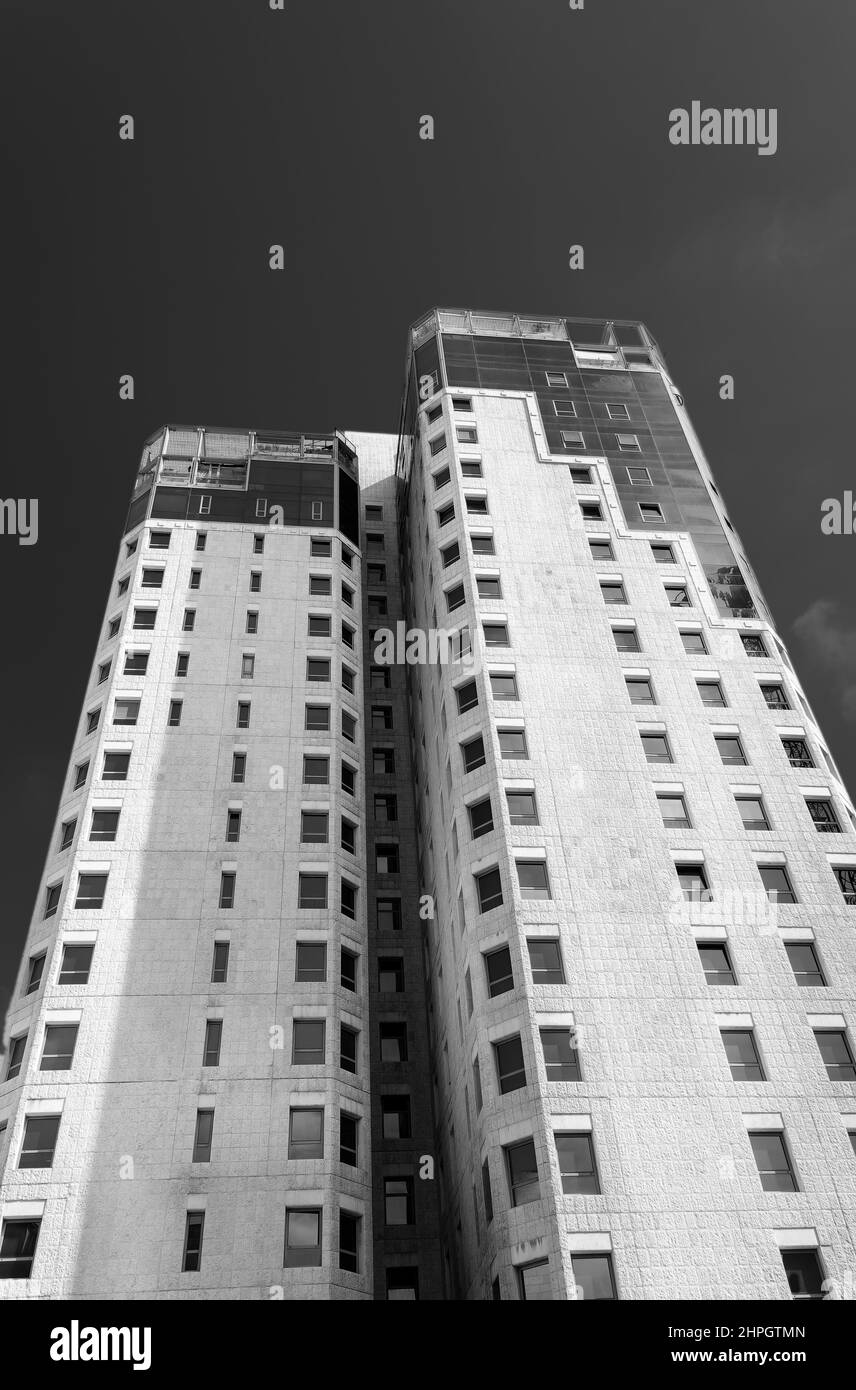 High rise office building in downtown of Hong Kong city Stock Photo - Alamy