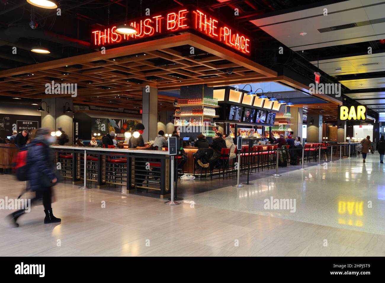 The Bar @ Moynihan Train Hall, New York, NY. A commuter watering hole run by HPH at the food hall inside the Penn Station extension. Stock Photo
