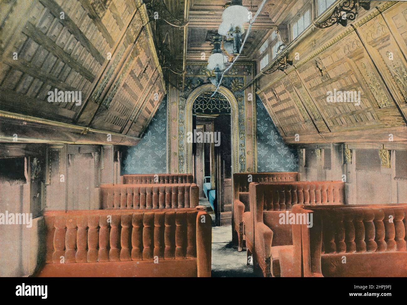 L'interieur d'un sleeping car Autour Du Monde 1895 - 1900 Canadian Pacific Railway  (2)  - 19 th century french colored photography print Stock Photo