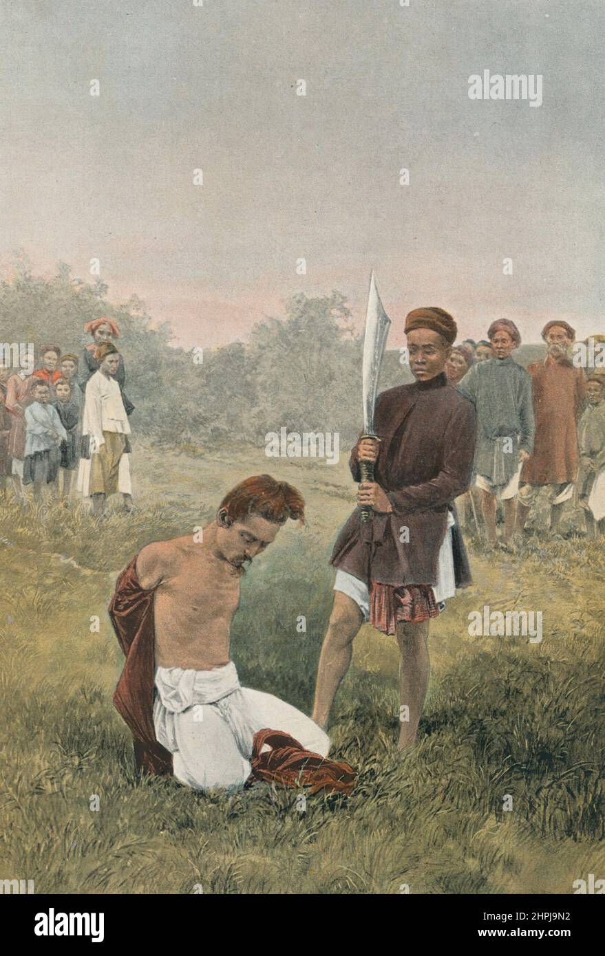 Execution capitale - Autour Du Monde Tonkin  - Vietnam II 1895 - 1900  (8a )  - 19 th century french colored photography print Stock Photo