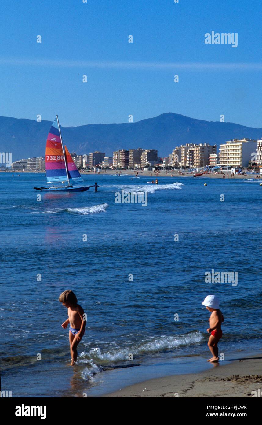 Canet beach hi-res stock photography and images