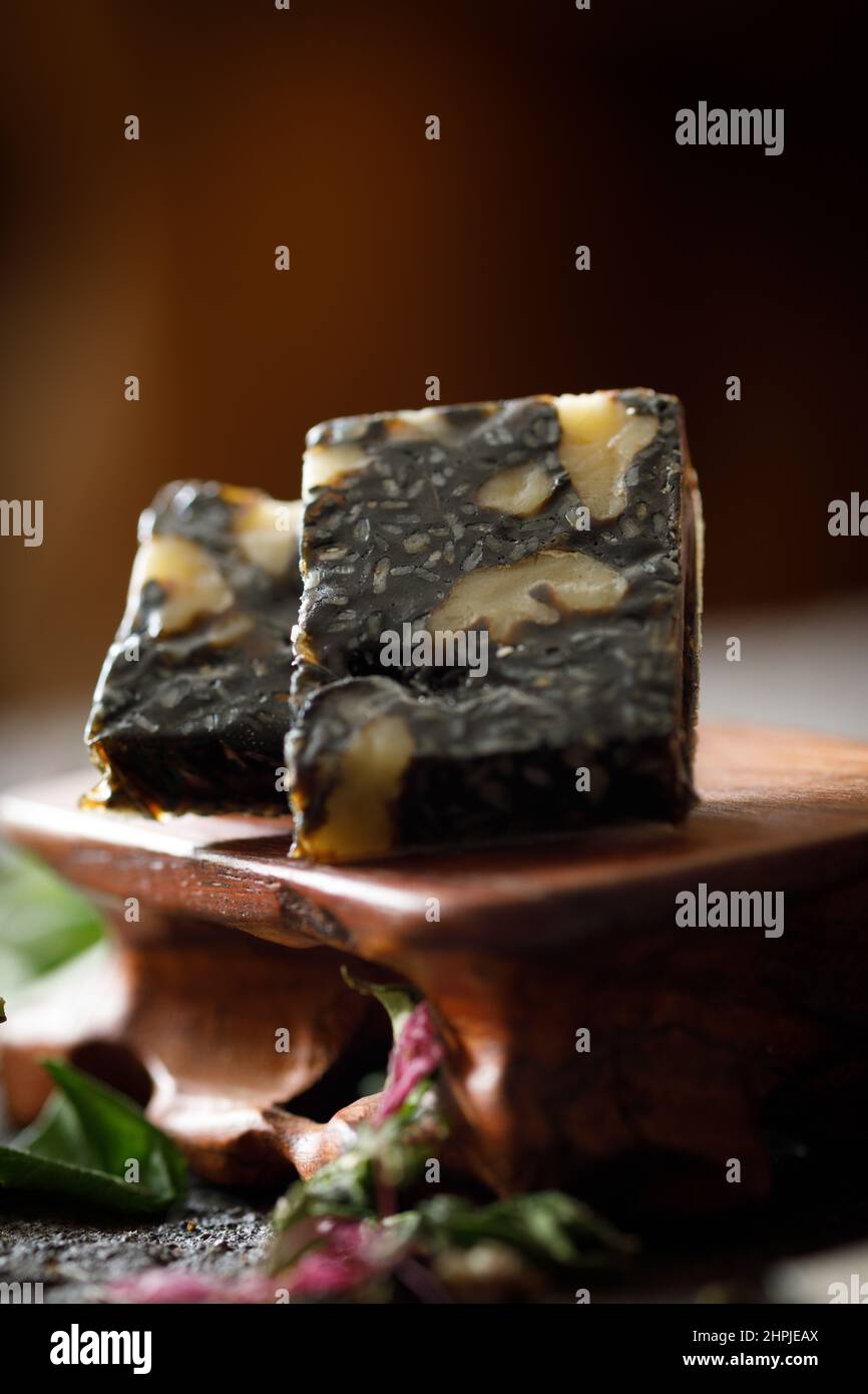 Donkey hide gelatin hires stock photography and images Alamy