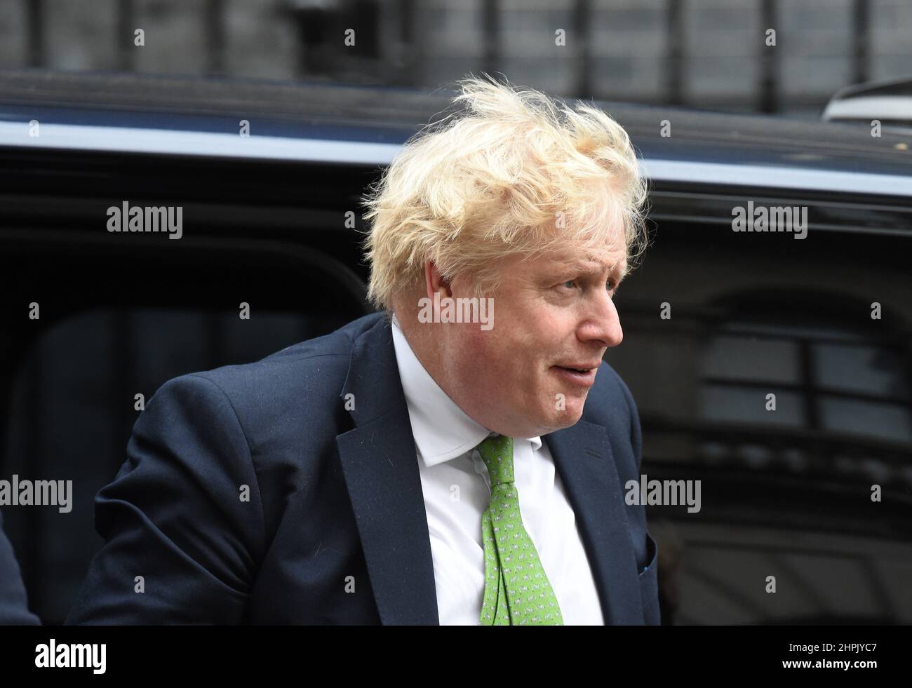 London, UK. 22nd Feb, 2022. Boris Johnson returns to No10 Downing street this morning. Credit: MARTIN DALTON/Alamy Live News Stock Photo