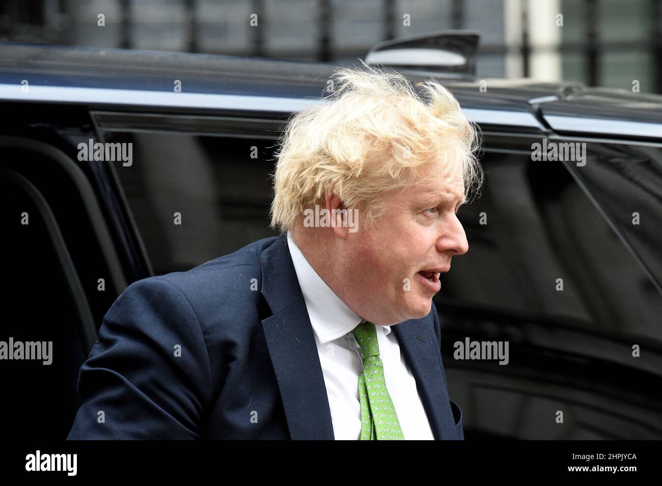 London, UK. 22nd Feb, 2022. Boris Johnson returns to No10 Downing street this morning. Credit: MARTIN DALTON/Alamy Live News Stock Photo