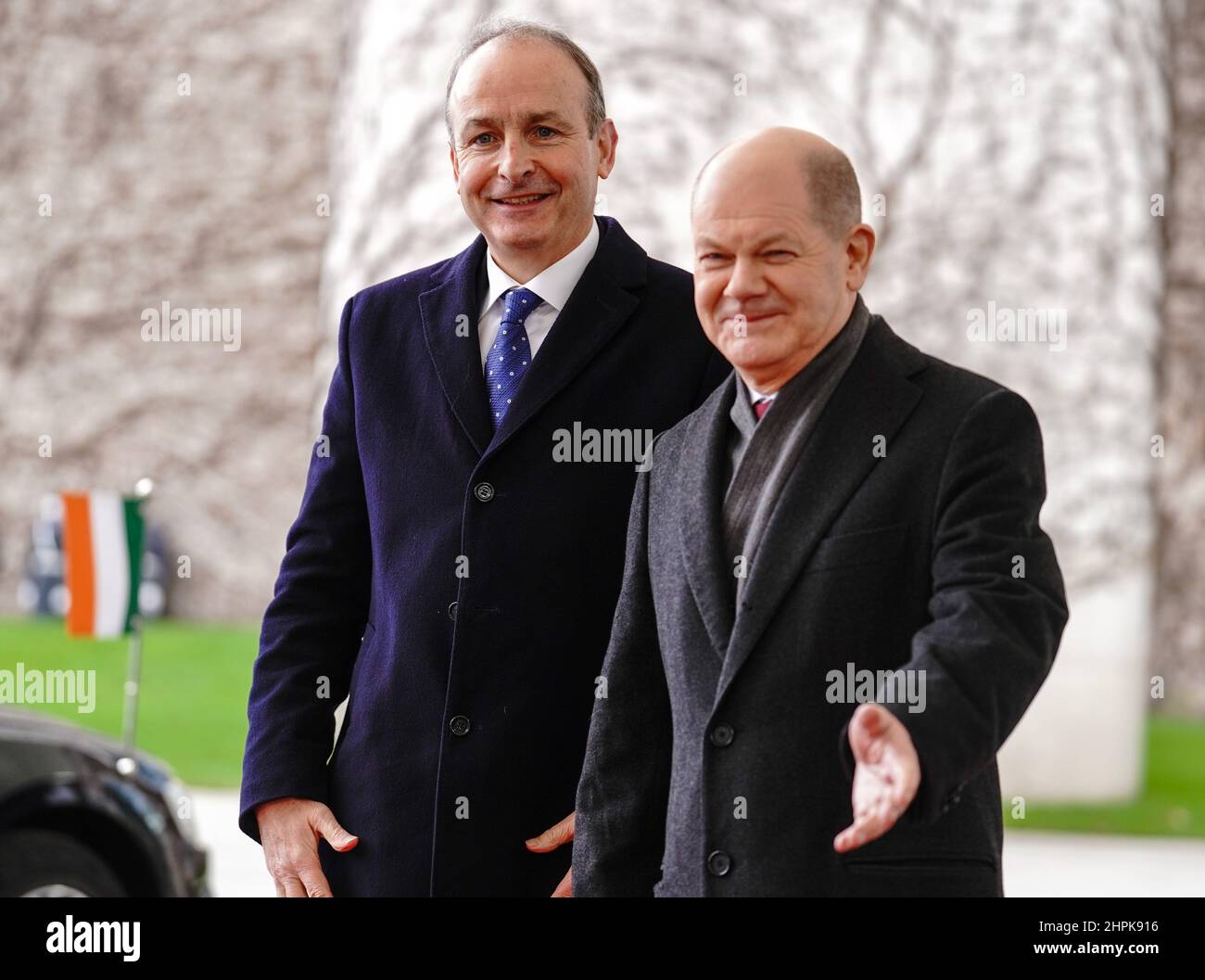 Berlin, Germany. 22nd Feb, 2022. German Chancellor Olaf Scholz (SPD, r) receives Micheál Martin, Prime Minister of Ireland, with military honors in front of the Federal Chancellery. Credit: Kay Nietfeld/dpa/Alamy Live News Stock Photo