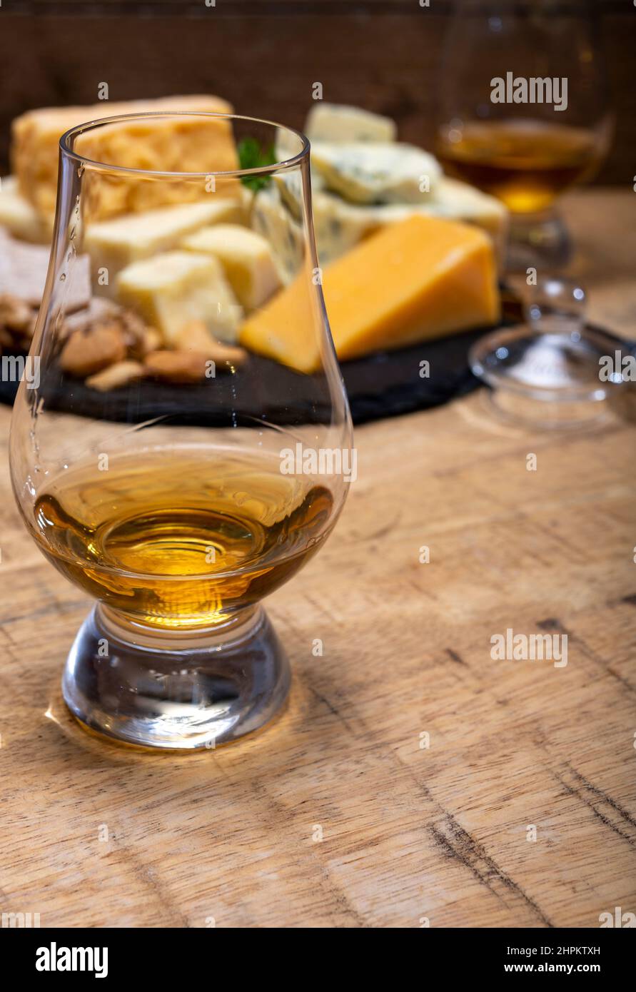 British drinks and food pairing, glasses of Scotch whisky and cheeses