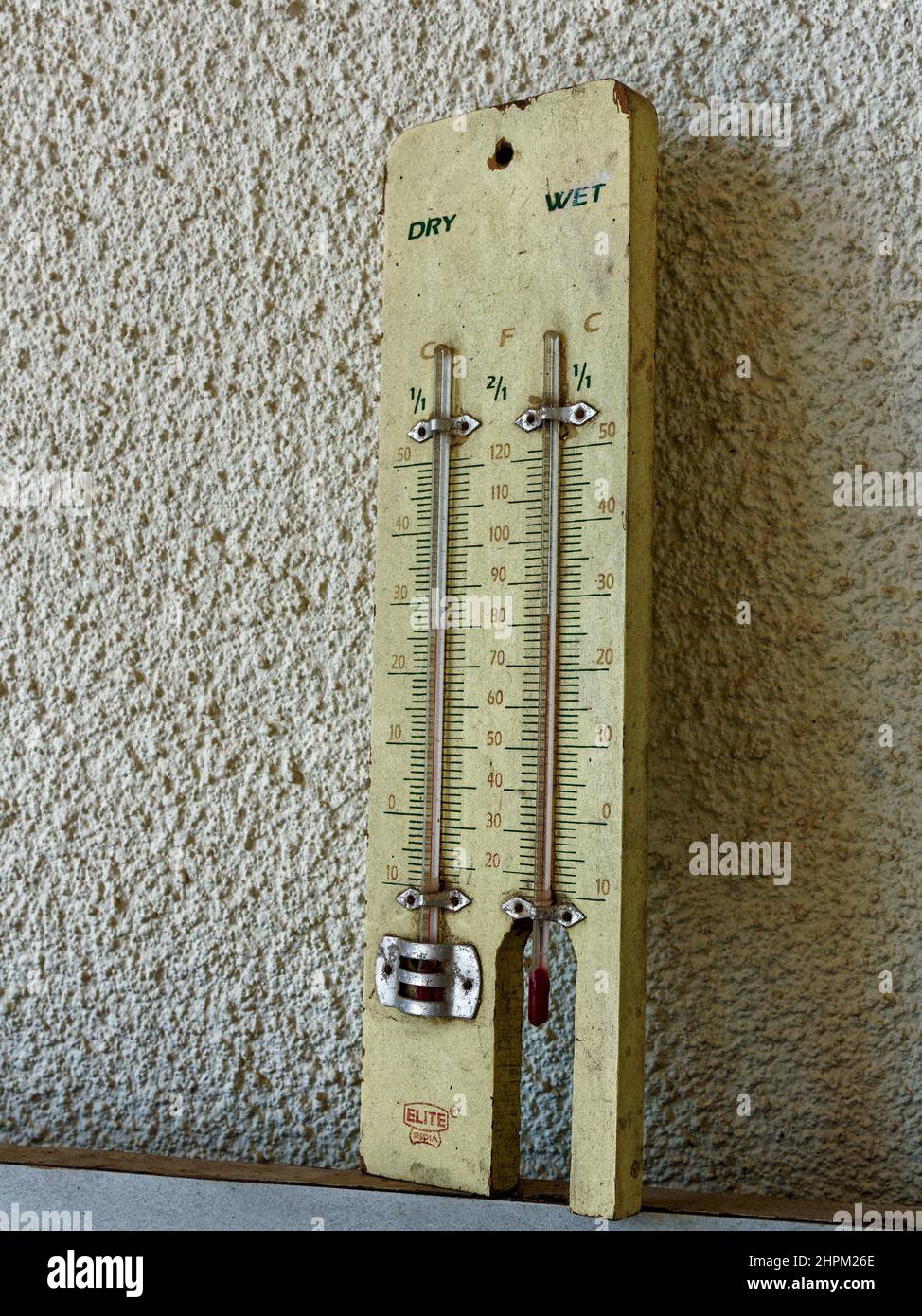 02 20 2022 Vintage wooden Wet-Dry Bulb Hygrometer, Wall Mounted Thermometers Lokgram Kalyan Maharashtra India. Stock Photo