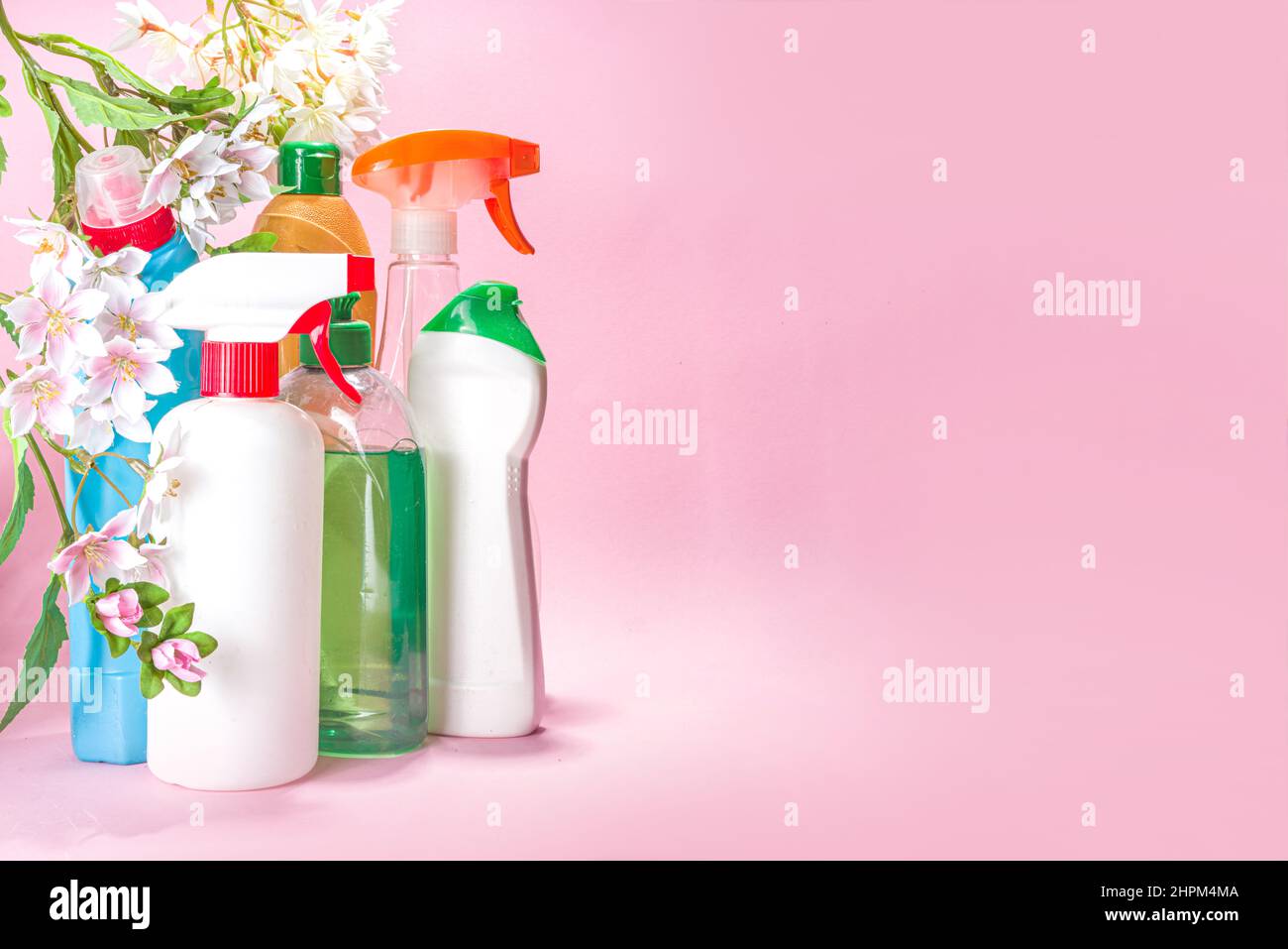 Spring Clean Advert Spring clean sale background, cleaning advertising flayer mock-up ...
