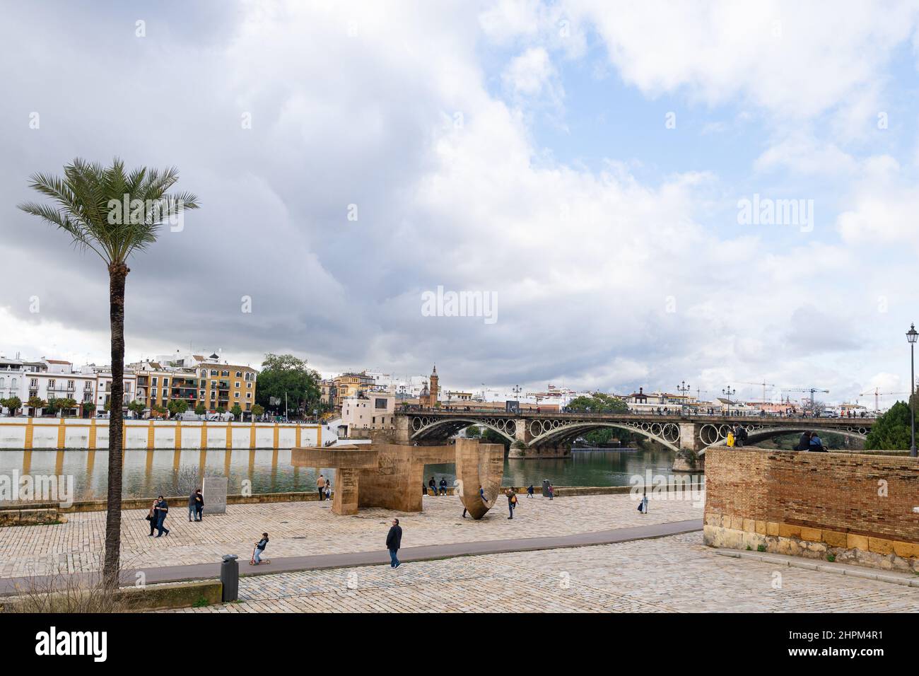 Seville waterfront view city hi-res stock photography and images - Alamy