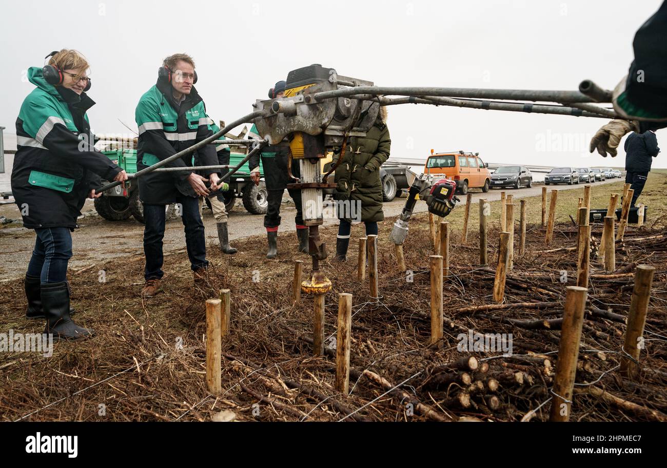 Plug holes hires stock photography and images Alamy