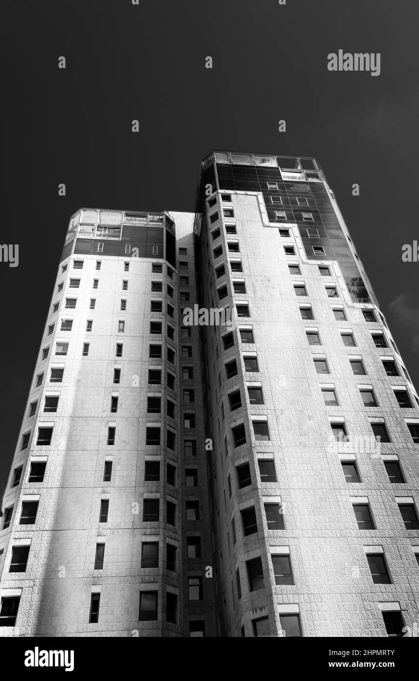 High rise office building in downtown of Hong Kong city Stock Photo - Alamy