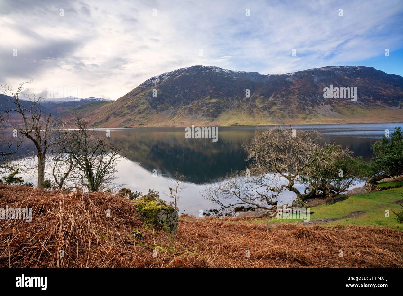 Looking across Crummock Water towards Mellbreak, Cumbria, Lake District Stock Photo
