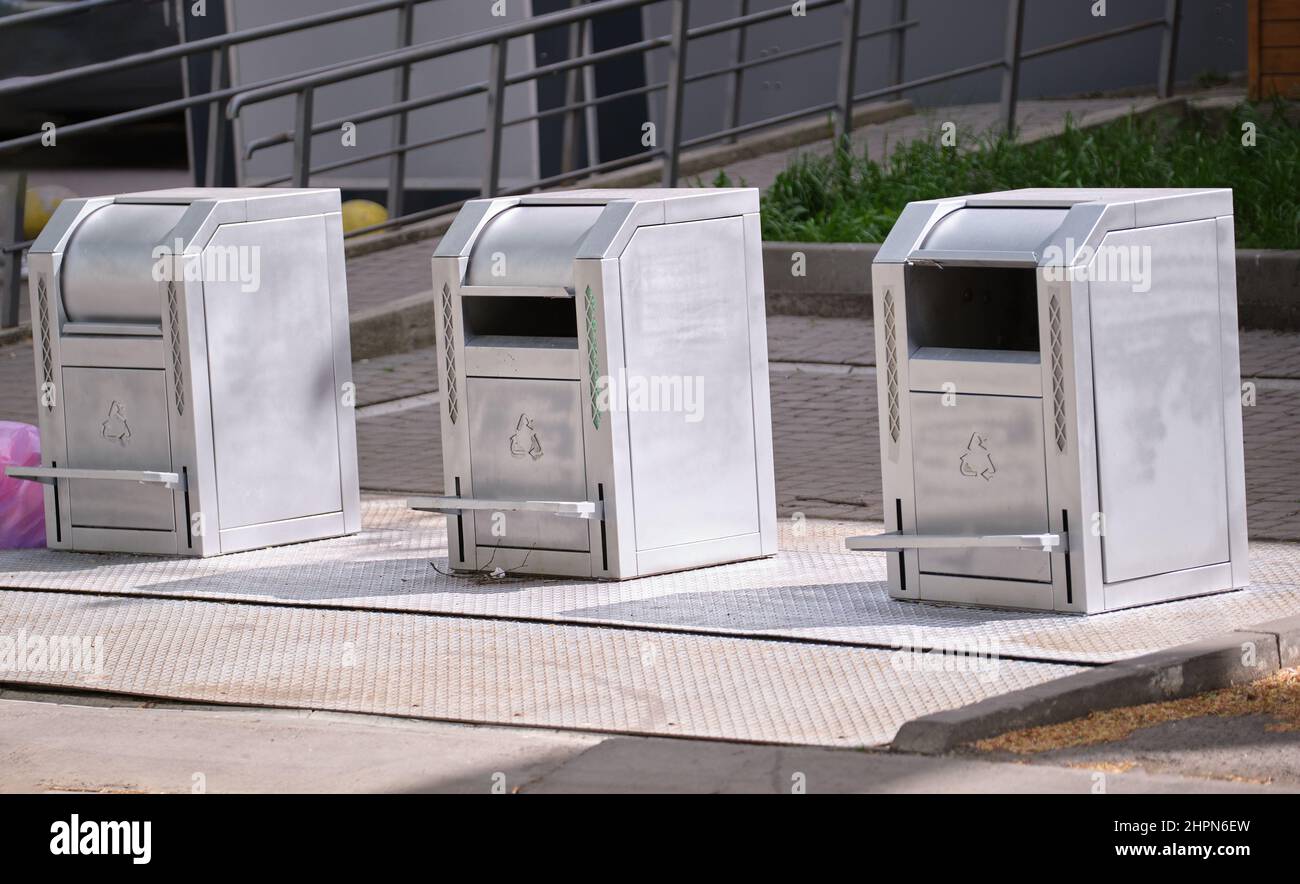 Stainless steel garbage cans for separate disposal of recycle trash on